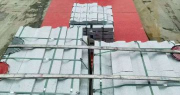 湘潭 芝麻白仿形加直形路沿石出货日常