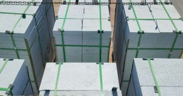 湘潭 芝麻白花岗岩5公分地铺石 花岗岩厂家工厂装车日常