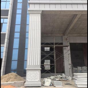 湘潭 芝麻白光面花岗岩门楼大柱（罗马柱）配雕花底座