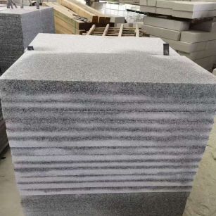 湘潭 芝麻白5公分火烧地铺成品，900*400，规格可定制