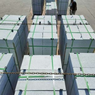 湘潭 芝麻白花岗岩5公分地铺石 花岗岩厂家工厂装车日常