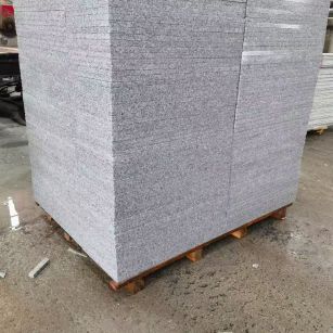 湘潭 芝麻白火烧面1.8厚300*600地铺石，尺寸标准，厚薄均匀