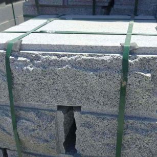 湘潭 芝麻白花岗岩自然面成品