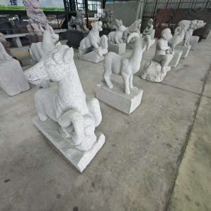 湘潭 芝麻白花岗岩造型立体雕刻——十二生肖