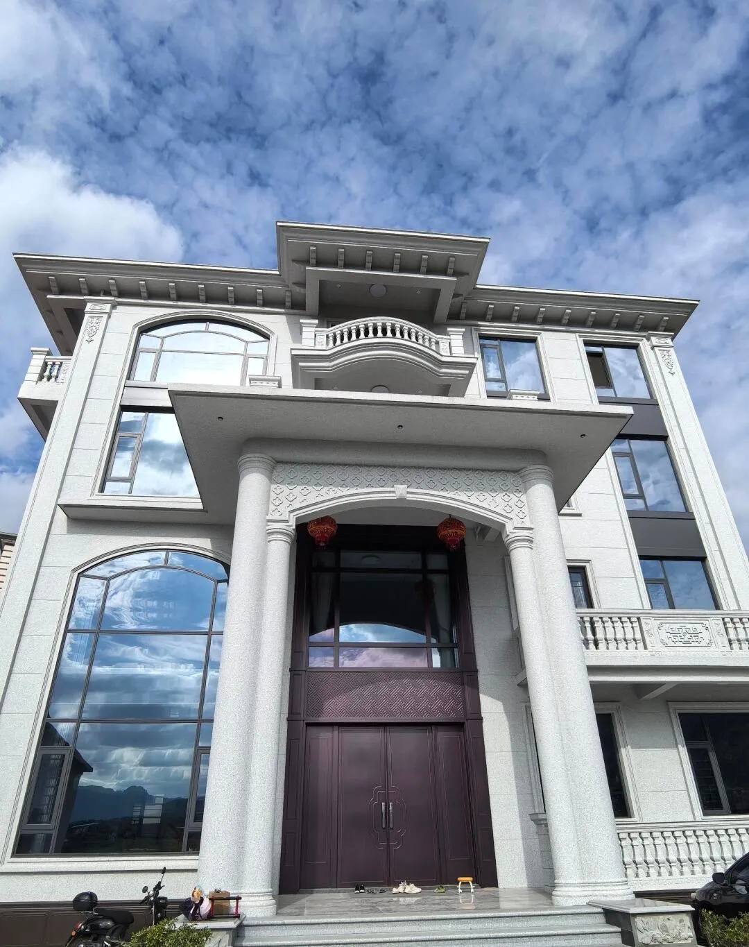 湘潭白麻别墅外墙干挂石材效果示例