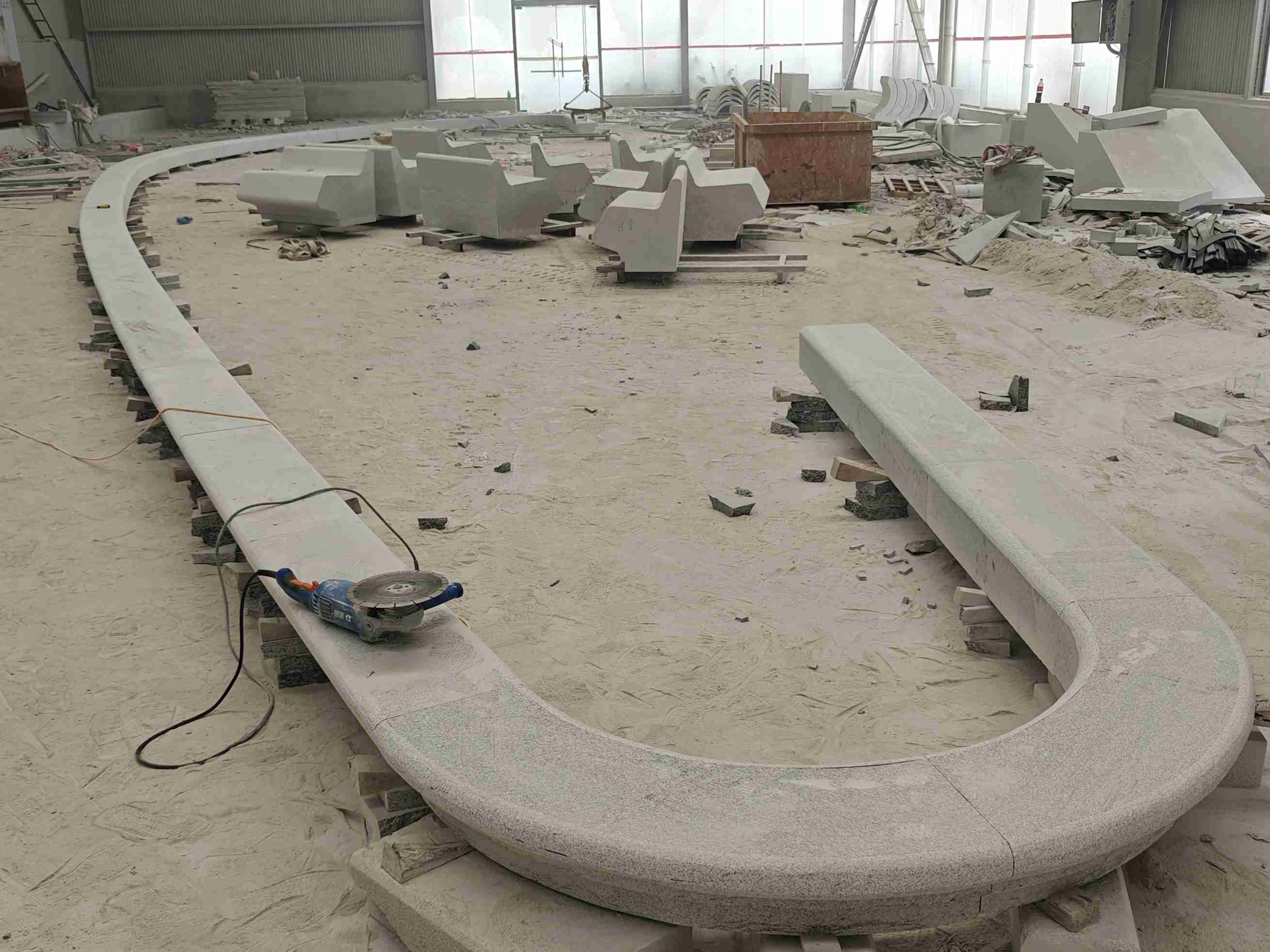 湘潭 芝麻白花岗岩弧形花坛石，坐凳石