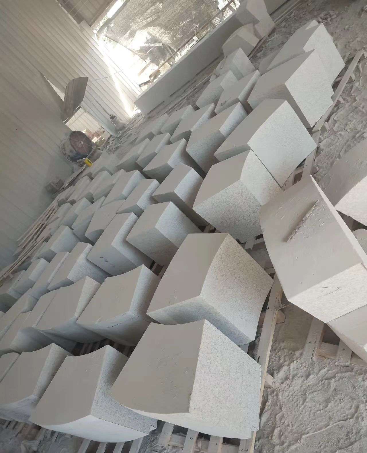 湘潭 白麻花岗岩异形坐凳