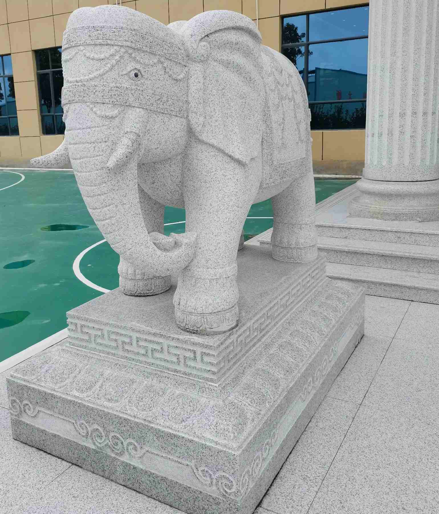 湘潭 白麻花岗岩动物异形石雕-大象