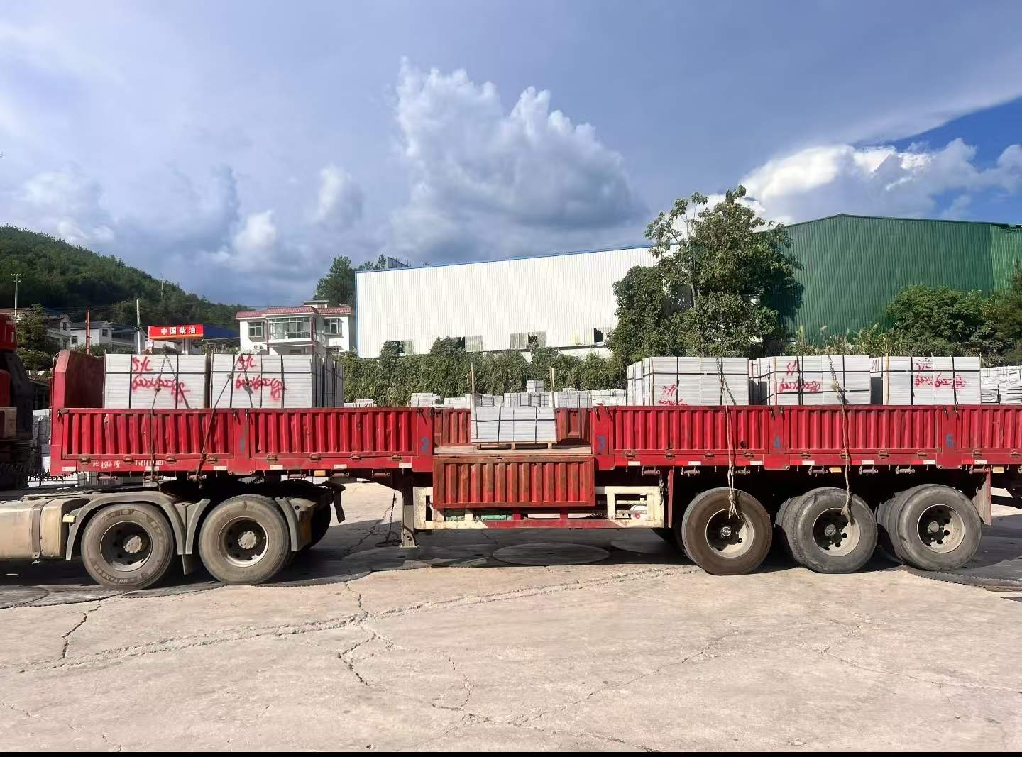 湘潭 芝麻灰花岗岩地铺石出货日常