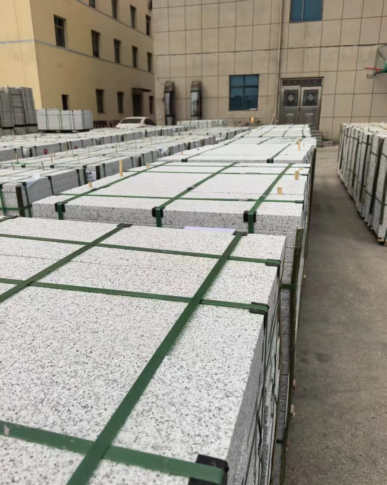 湘潭 白麻花岗岩5.0公分荔枝面地铺石