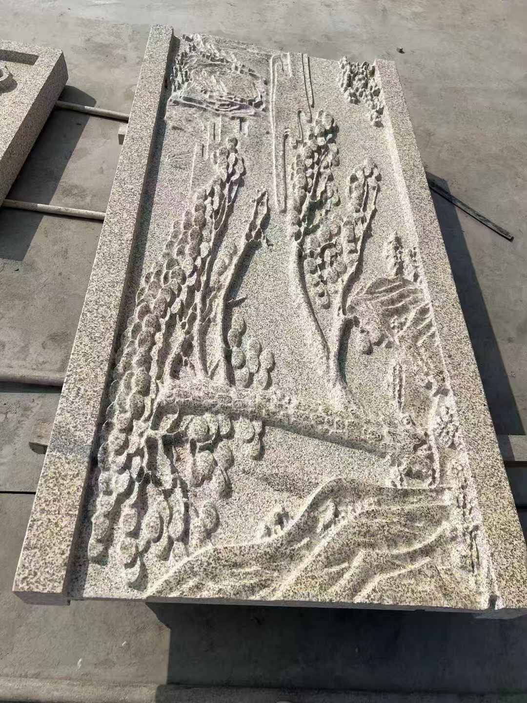 湘潭 黄金麻雕刻板浮雕迎客松